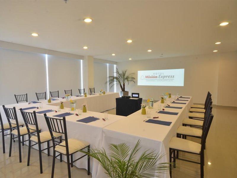 Mision Express Monterrey Aeropuerto La Fe Hotell Apodaca Exteriör bild