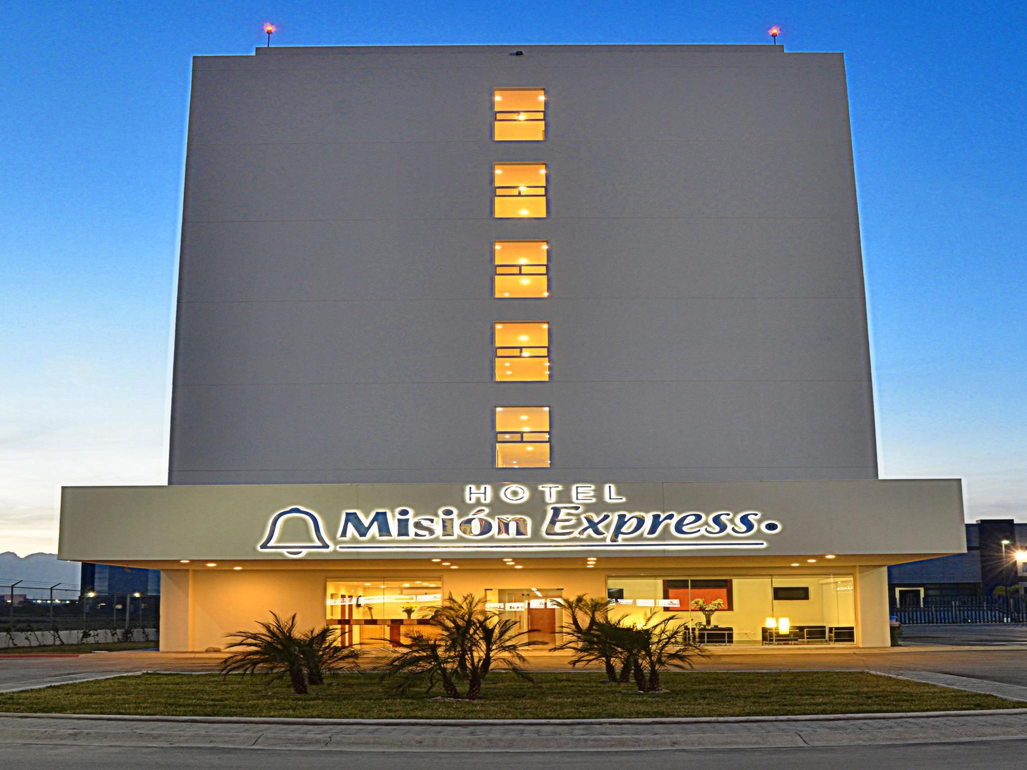 Mision Express Monterrey Aeropuerto La Fe Hotell Apodaca Exteriör bild