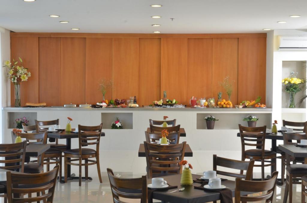 Mision Express Monterrey Aeropuerto La Fe Hotell Apodaca Exteriör bild