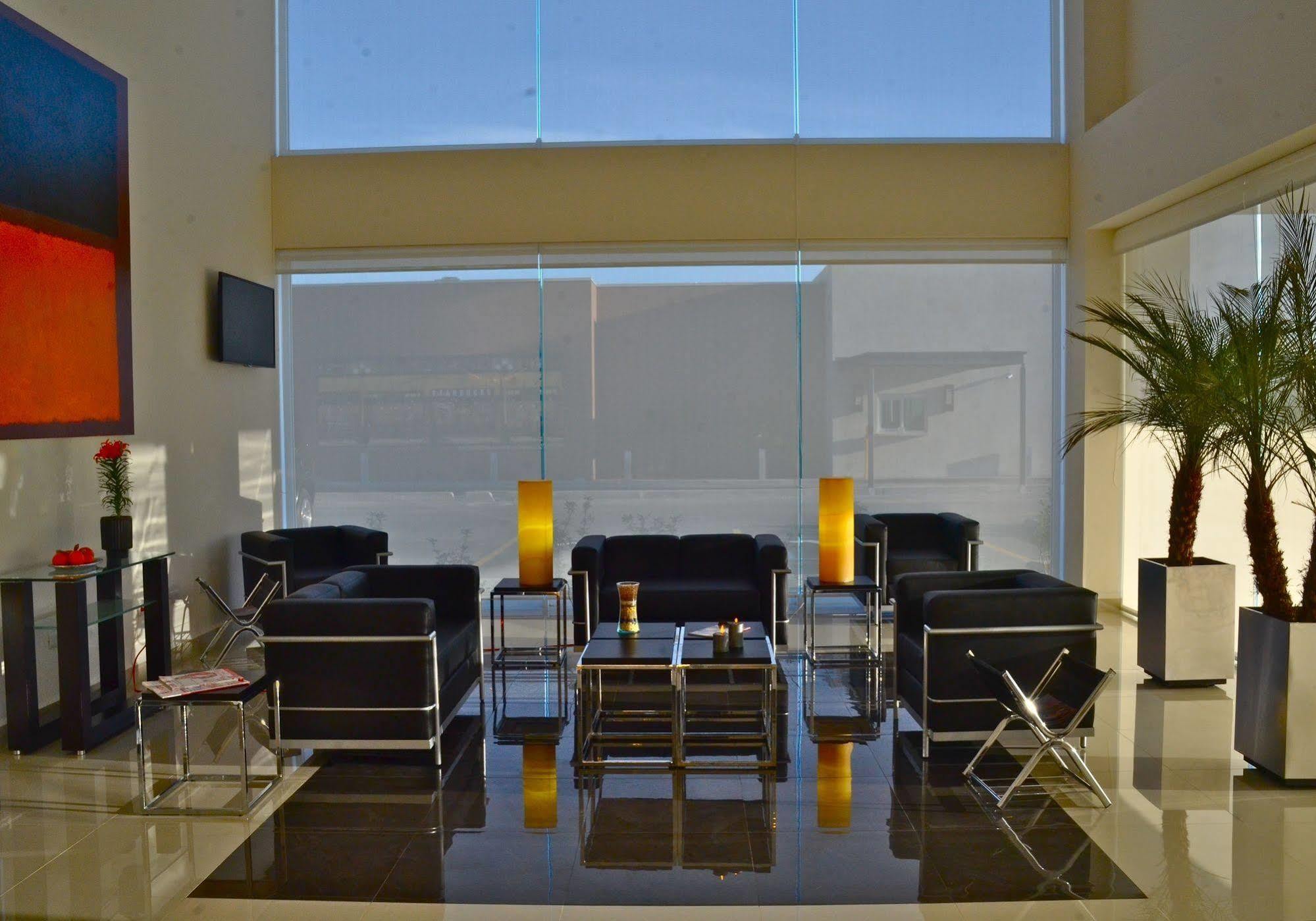 Mision Express Monterrey Aeropuerto La Fe Hotell Apodaca Exteriör bild