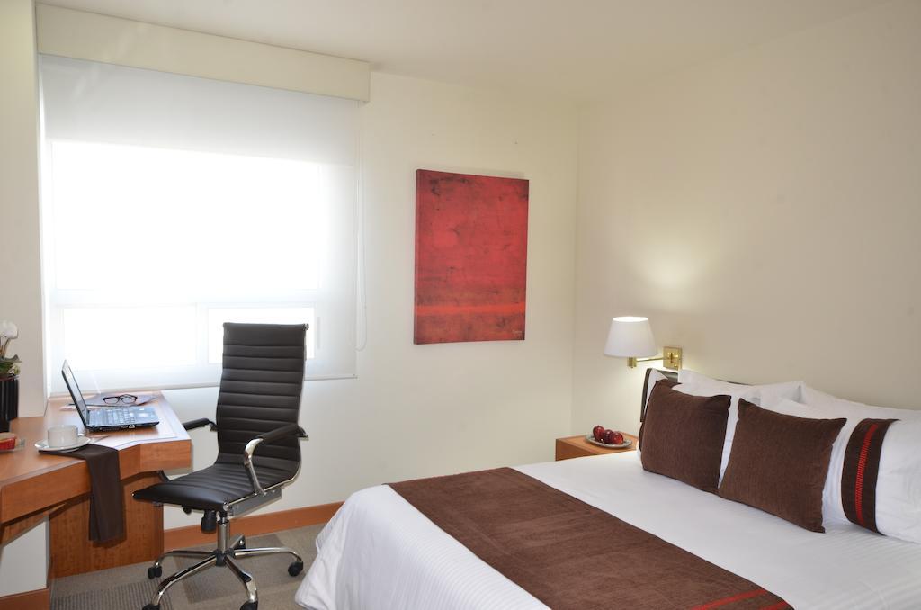 Mision Express Monterrey Aeropuerto La Fe Hotell Apodaca Rum bild